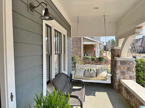 3rd image of 2435 Northampton Dr