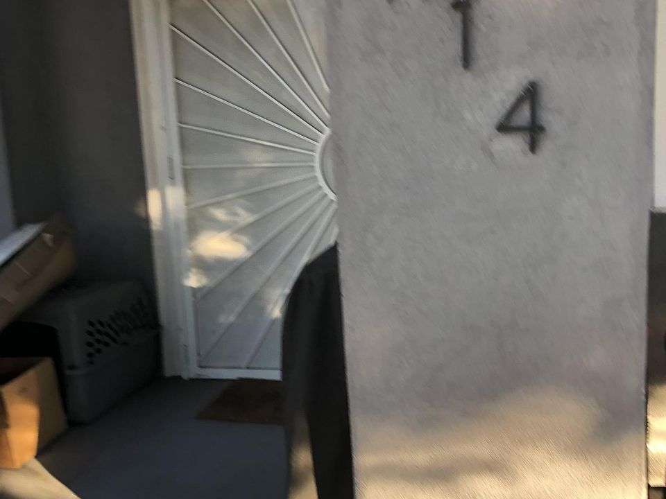 1st image of 914 Parkman Ave