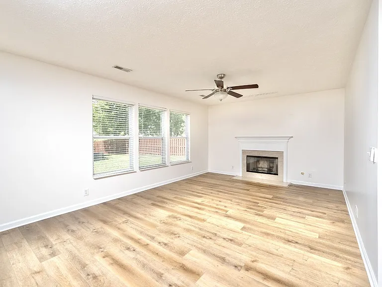 8124 Boone Trce — Photo 27