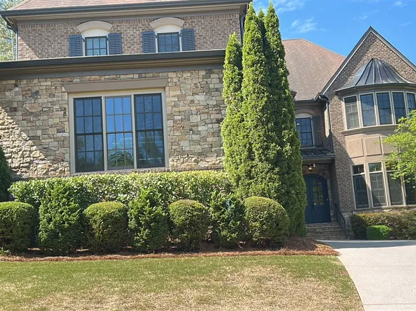 215 Penrith Pl, Sandy Springs, GA 30350