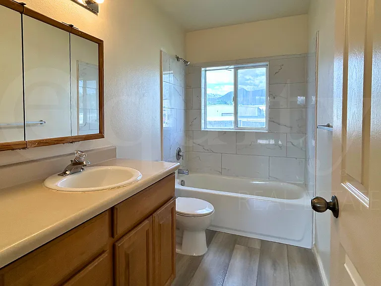 1526 N Trinnaman Ln #4-1 — Photo 12