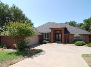 9814 Ravenswood Rd, Granbury, TX 76049