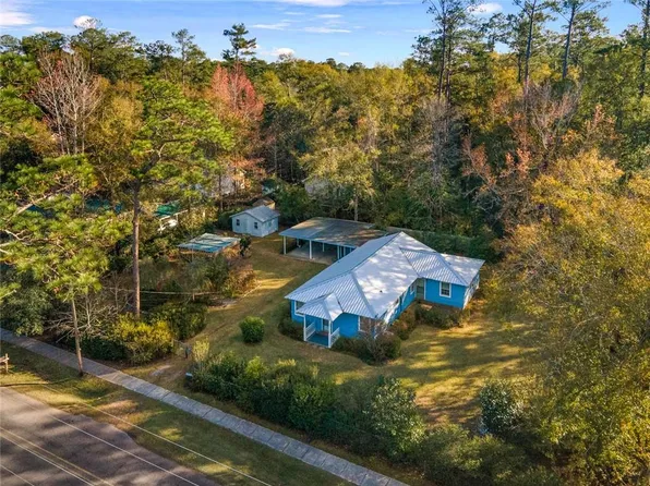 22292 Level St, Abita Springs, LA 70420