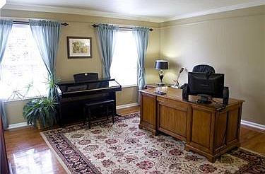 5th image of 110 Carlye Dr