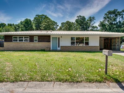 102 Carroll Ave, Long Beach, MS, 39560