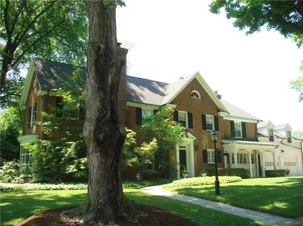 240 W 41st St, Erie, PA 16508