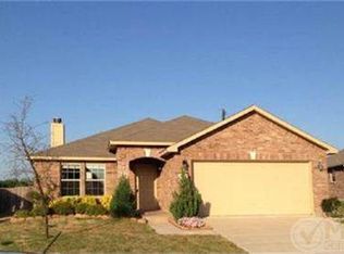 338 Laurel Ln, Fate, TX 75087