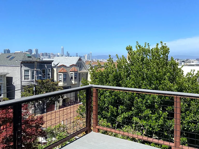 557 Sanchez St — Photo 7