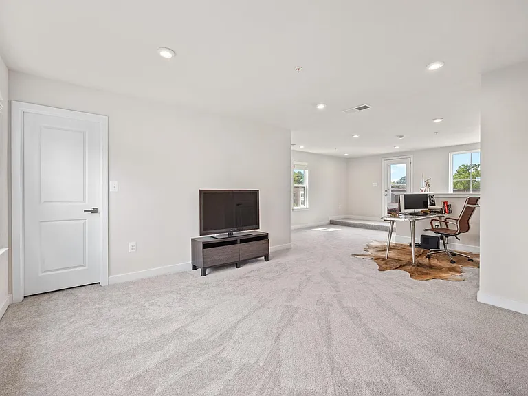 4737 Towne Park Rd — Photo 27