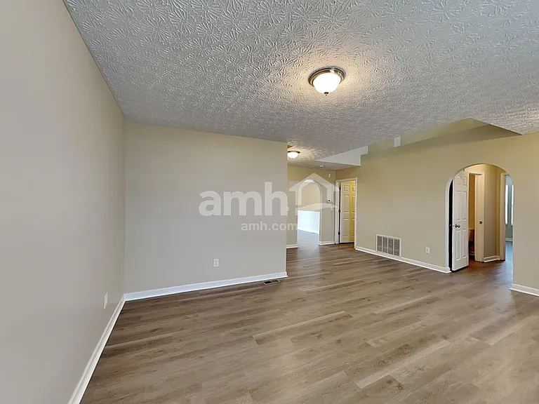 5568 Conn House Dr — Photo 6