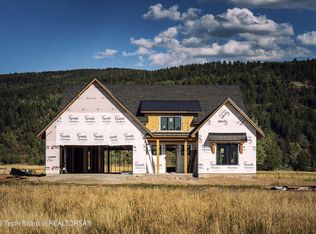 686 Royal Elk Cir, Victor, ID 83455