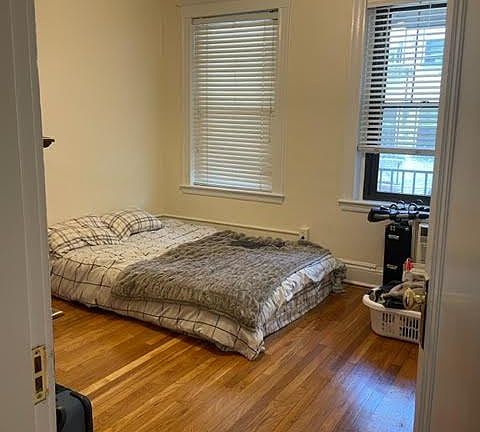 4th image of 1758 Commonwealth Ave APT 4