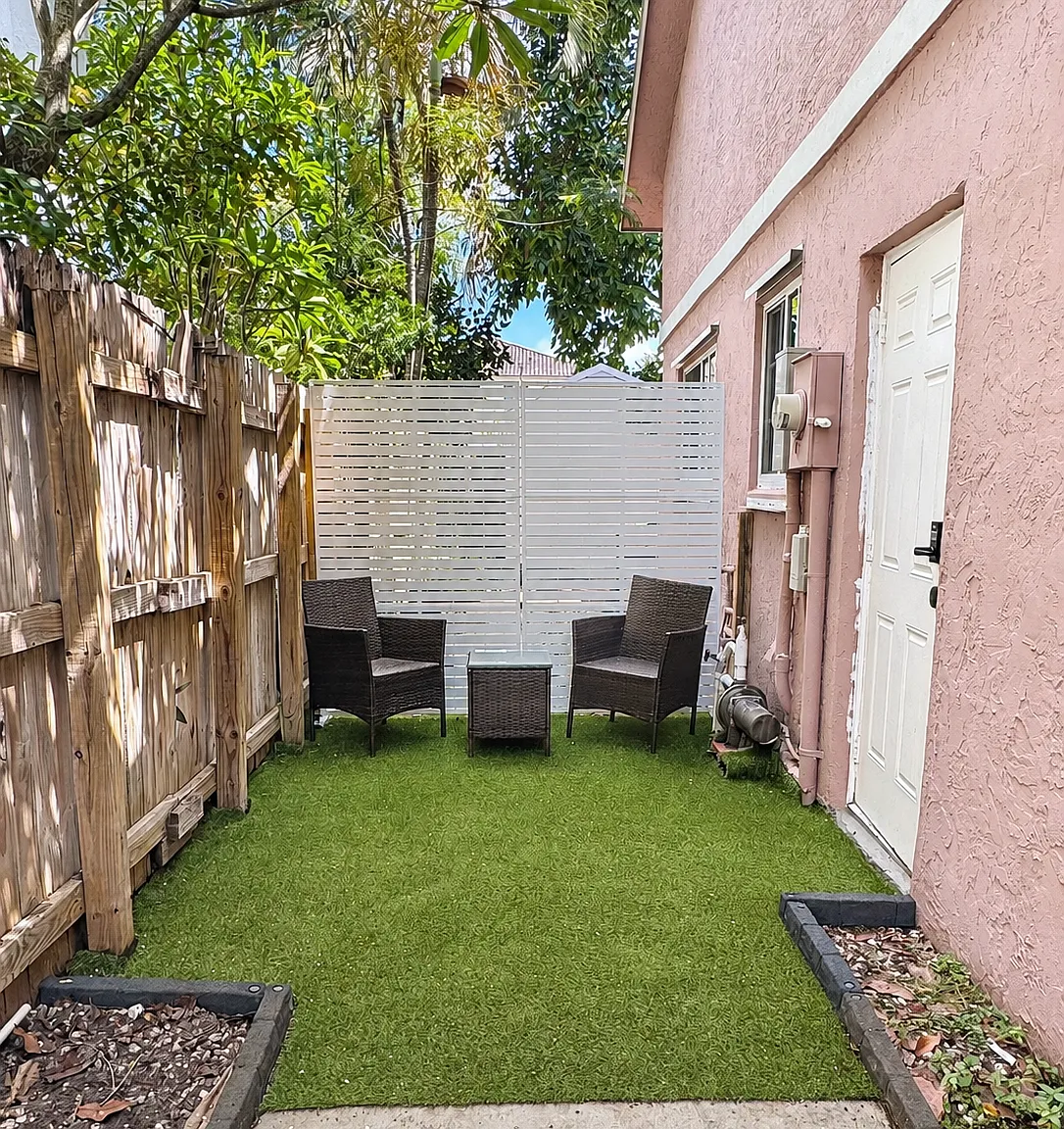 Studio, 385 sqft, $1,350 — Photo 1