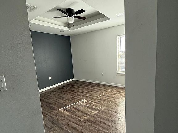 4th image of 219 Fig Dr APT 2