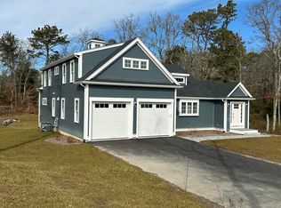 2 Maxwell Ln, Sandwich, MA 02563