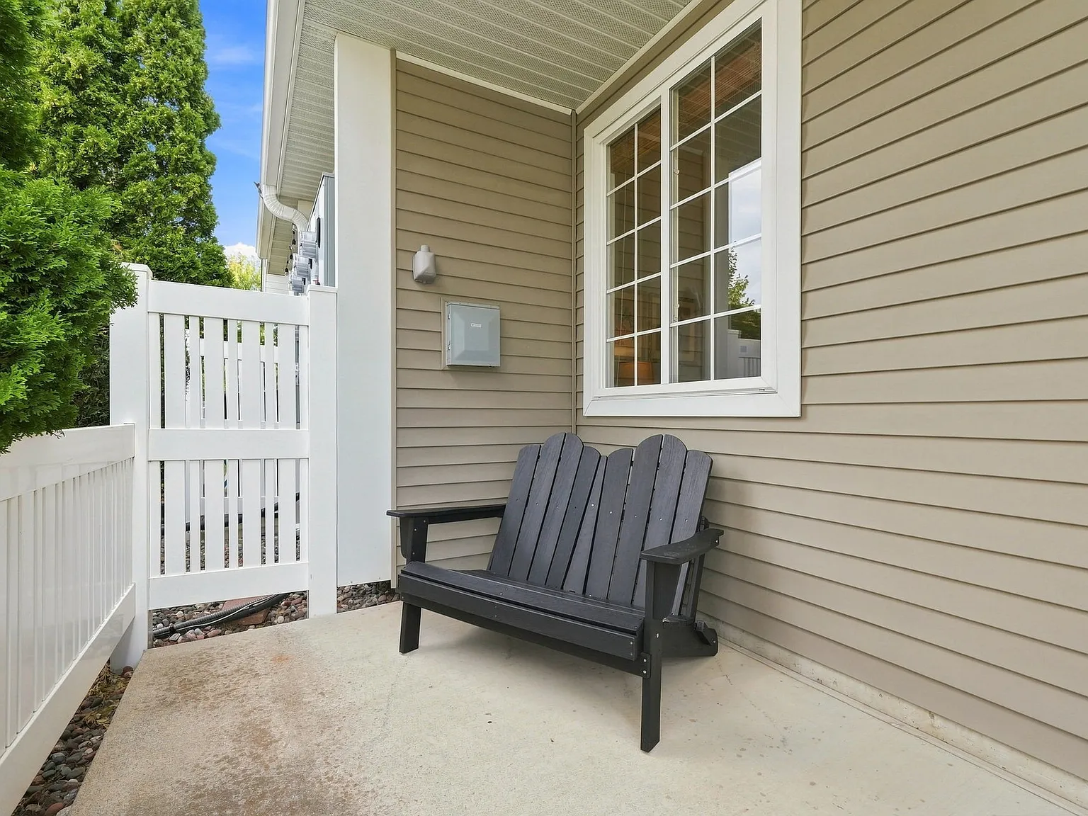 3 bed, 1609 sqft, $2,250 — Photo 3