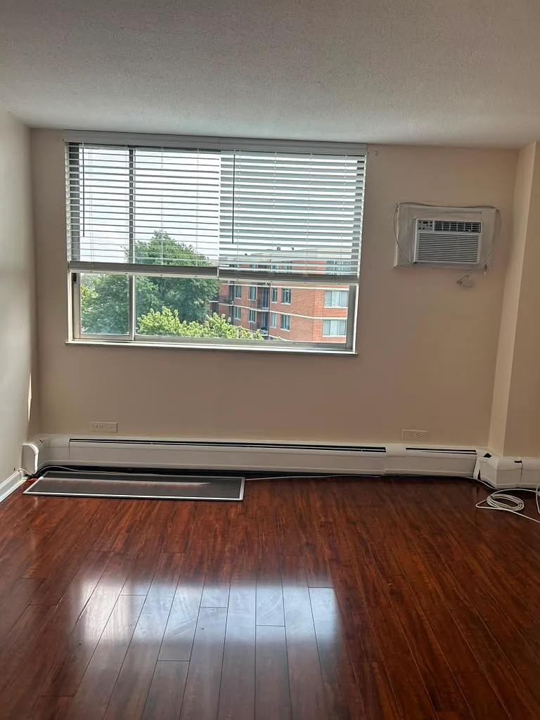 3 bed, 1430 sqft, $3,500 — Photo 4