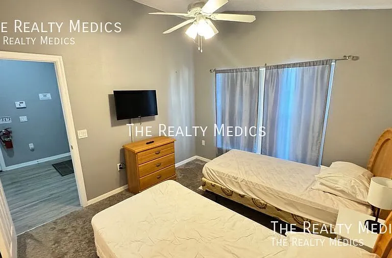 4802 Cumbrian Lakes Dr — Photo 43