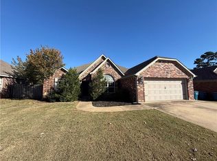 3009 SW Gumleaf Rd, Bentonville, AR 72713