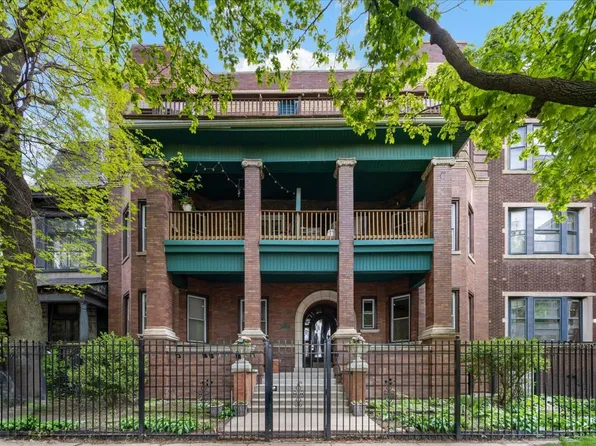839 W Lakeside Pl #1W, Chicago, IL 60640