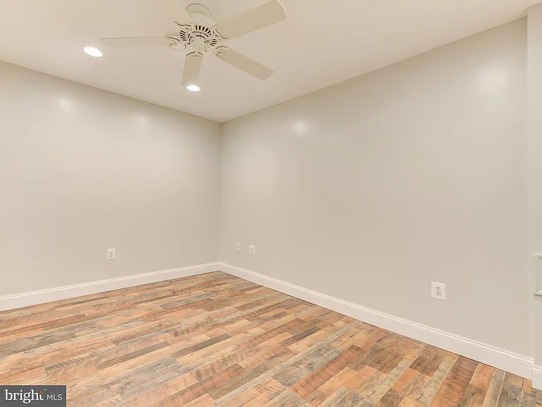20362 Hartwell St — Photo 28