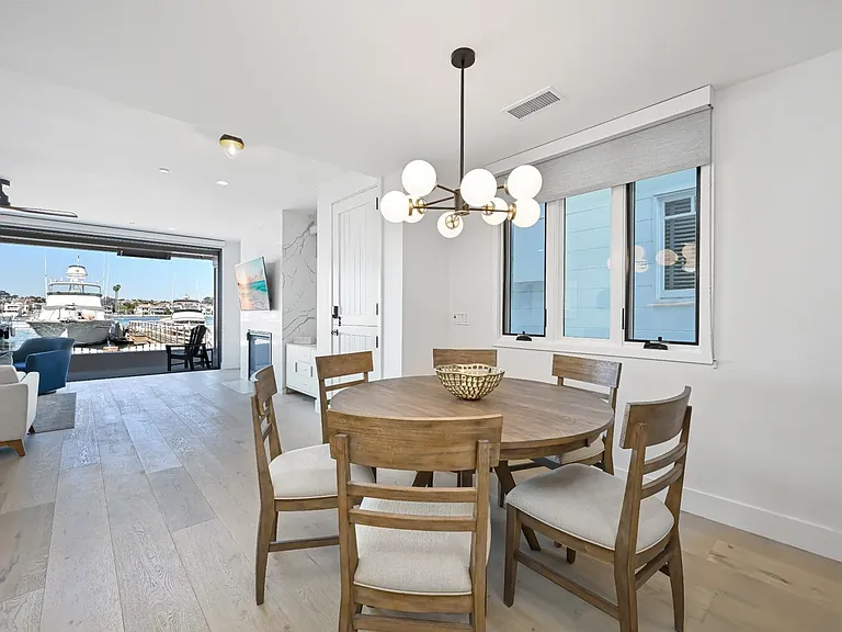 413 E Edgewater Ave — Photo 14