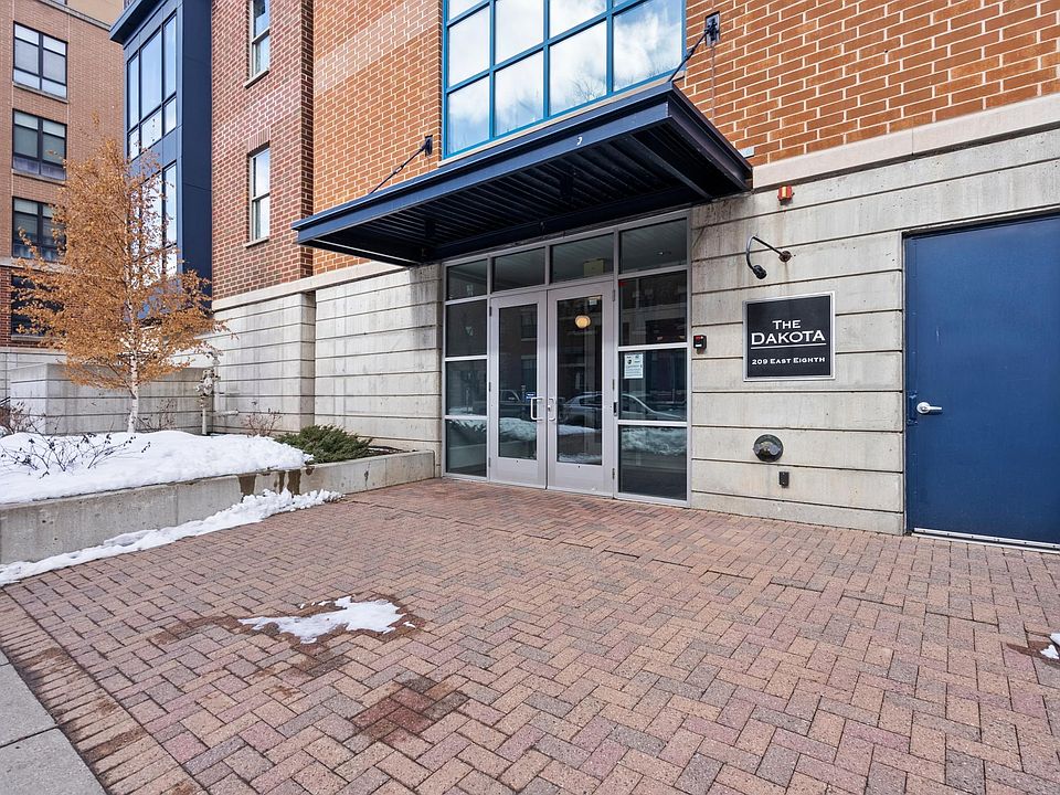 1st image of 209 8th St E APT 307