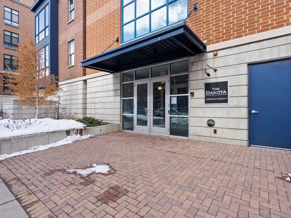 209 8th St E APT 307, Saint Paul, MN 55101