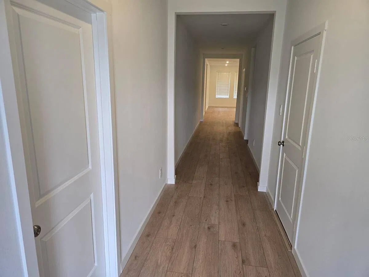 4 bed, 3.0 bath, 2366 sqft, $3,600 — Photo 2