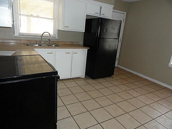 5th image of 1134 S La Salle Dr