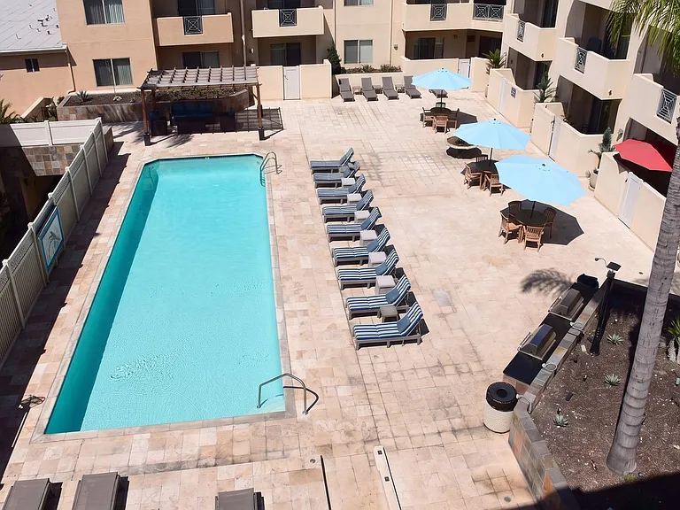 Del Rey Club — Photo 2