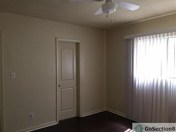 2nd image of 853 Glenway Dr APT 1