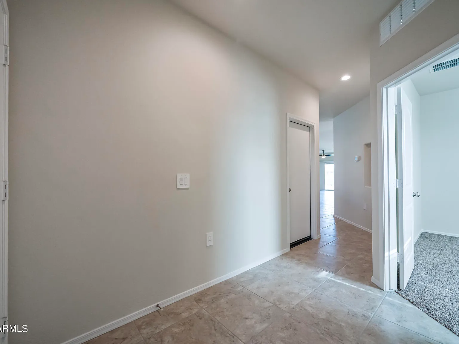 4 bed, 2.0 bath, 1787 sqft, $1,900 — Photo 2