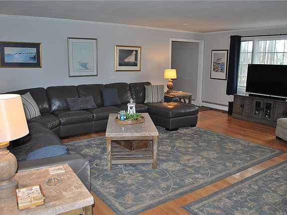 3rd image of 45 Louise Luther Dr