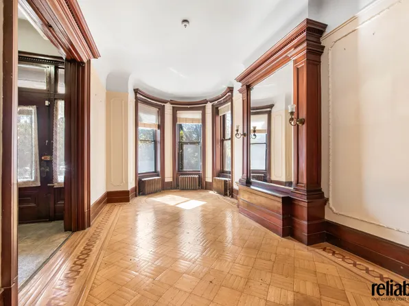 903 Saint Mark's Avenue image 3 of 14