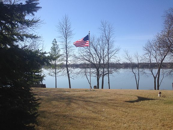 2nd image of 33404 N Pickerel Dr