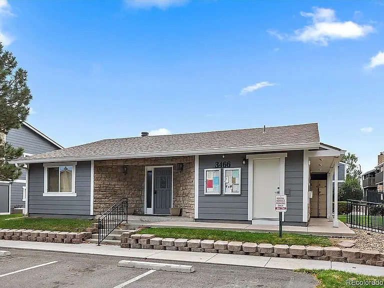 3414 S Eagle St #201 — Photo 24