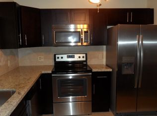 9100 NW 26th Pl, Fort Lauderdale, FL 33322