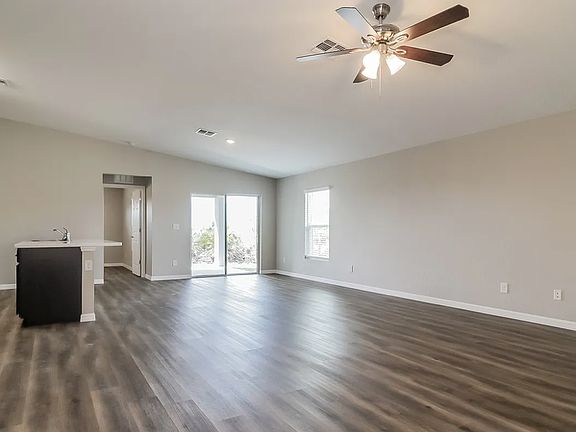 3rd image of 18365 Lincoya Ave