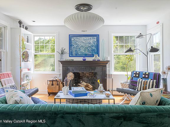3rd image of 147 Smith Clove Road