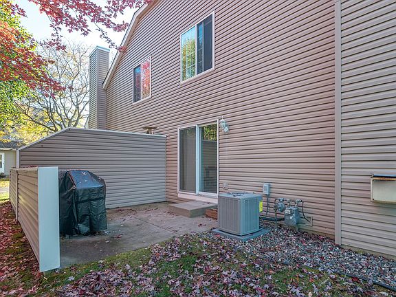 2nd image of 7295 Savanna Ct