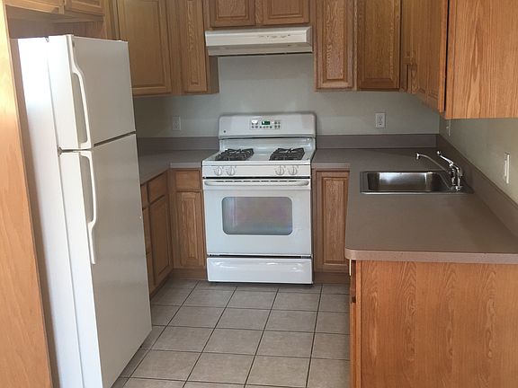 3rd image of 1135 Washington St APT 3