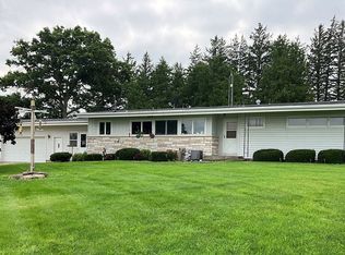 1674 Highway 96, Gladbrook, IA 50635