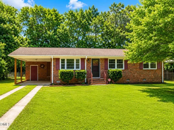 5233 Butternut Dr, Fayetteville, NC 28304