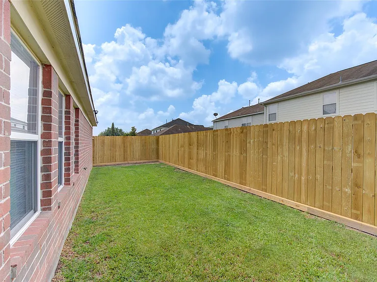 3639 Barkers Crossing Ave — Photo 33
