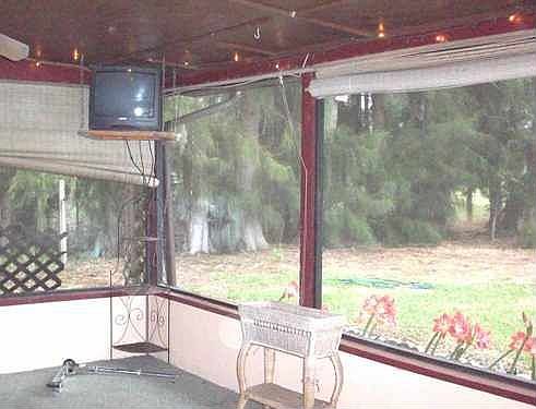 SCREENED LANAI