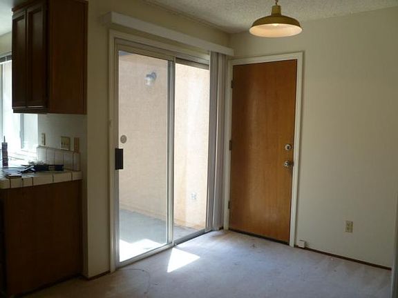 5th image of 198 Saginaw Cir