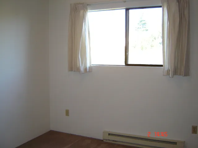 The Oaks Apartments (440 SE Barrington Dr) — Photo 8