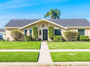 15410 Diana Ln, Houston, TX 77062