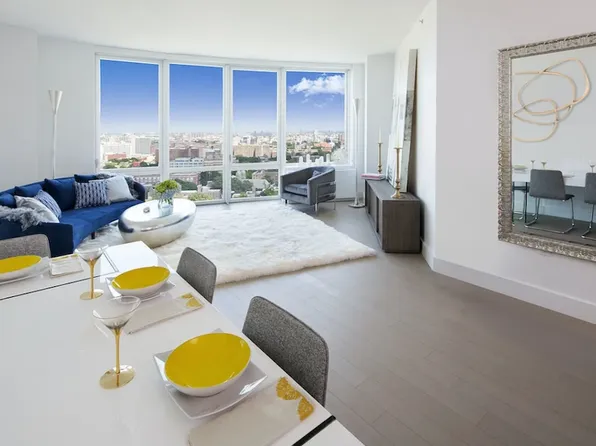 86 Fleet Place image 1 of 20